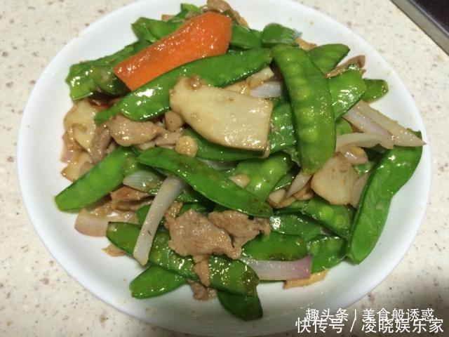 汤汁|最适合冬天吃的家常菜,一盘不够吃,汤汁拌饭超美味,根本停不下