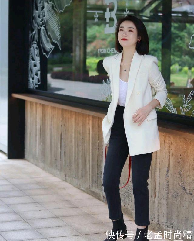视觉效果 谁说穿西装没有时尚感?只要懂得穿搭技巧,就可以颠覆之前的认知