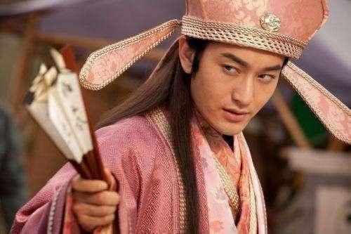 春联|书生一上联“白费两下功夫,有枪无门”,寡妇一下联绝了