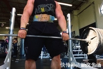 硬拉|没有练不好的背，只有练不好的方法，这都是健身冠军在用的大招
