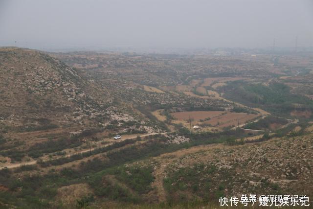 河北一山顶藏着古寨，寨门寨墙完整有人居住，邻村人都不知它存在