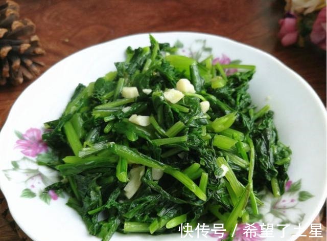 蔬菜|秋季,这蔬菜遇见别错过,做法特简单,学生娃多吃,对视力有好处!