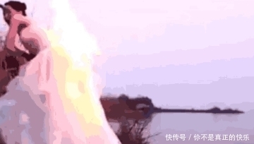 悲剧|女子想拍出独特婚纱照,在婚纱上点上火焰,接下来悲剧了
