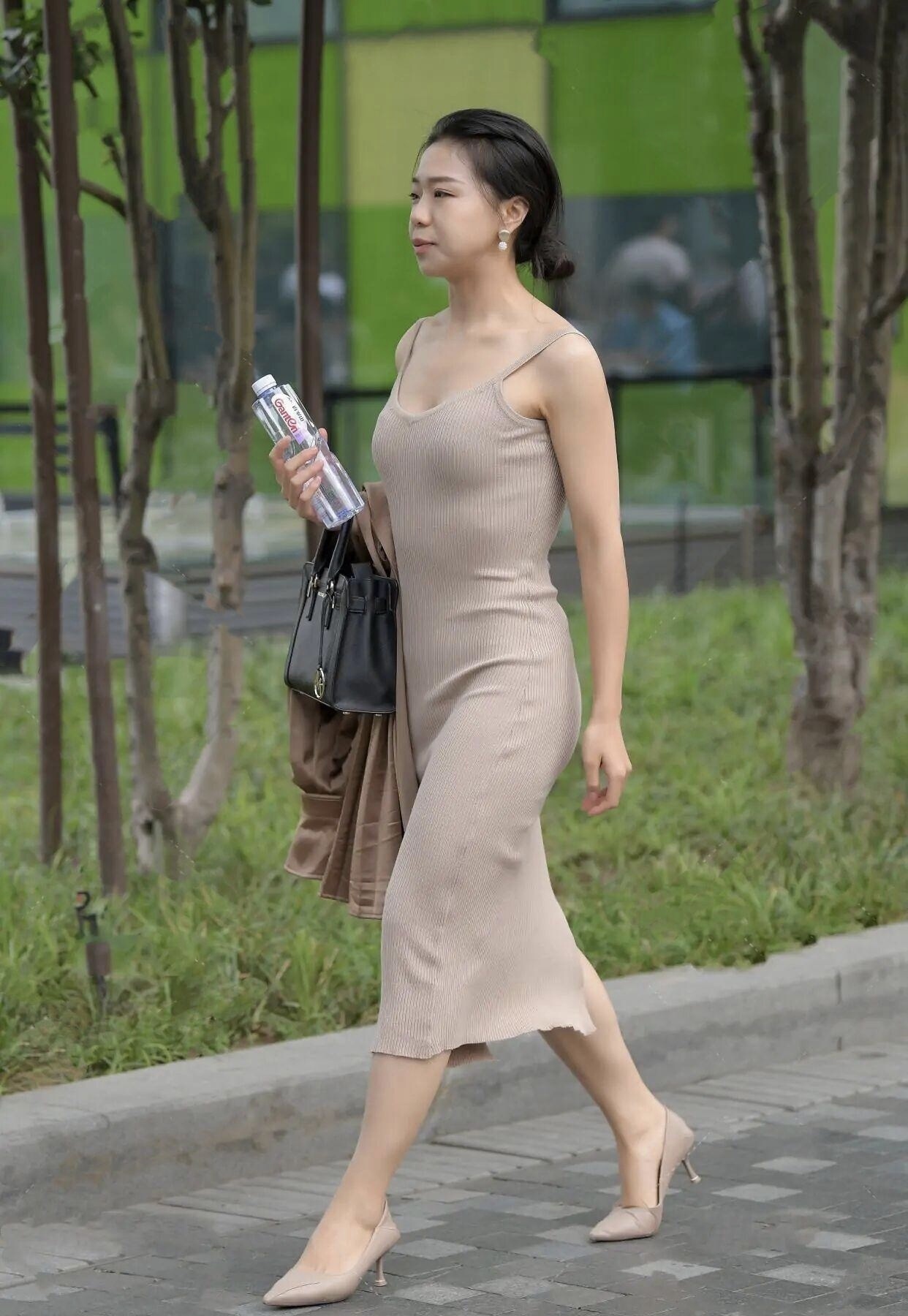 “胯大”别不当回事,一不小心后悔莫及,这样搭配不“香”吗