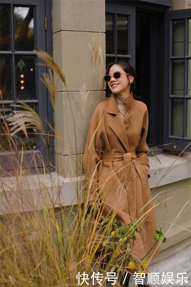 差不多|秋冬季,大衣就买这3个“高级色”,时髦减龄又百搭,照着穿就美