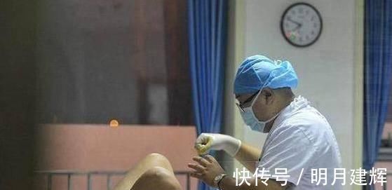 尴尬|好尴尬!带你看看产房里的尴尬事儿,简直难以启齿!