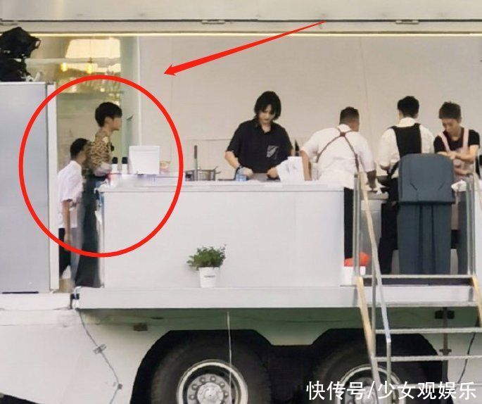 中餐廳5|《中餐廳5》追定了，周震南助陣合伙人，跟黃曉明買菜有默契