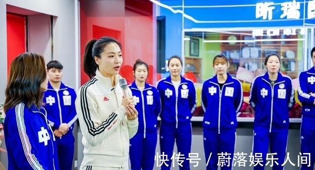 魏秋月|魏秋月太忙碌,周末还做“兼职”,天津排球推广做得真好