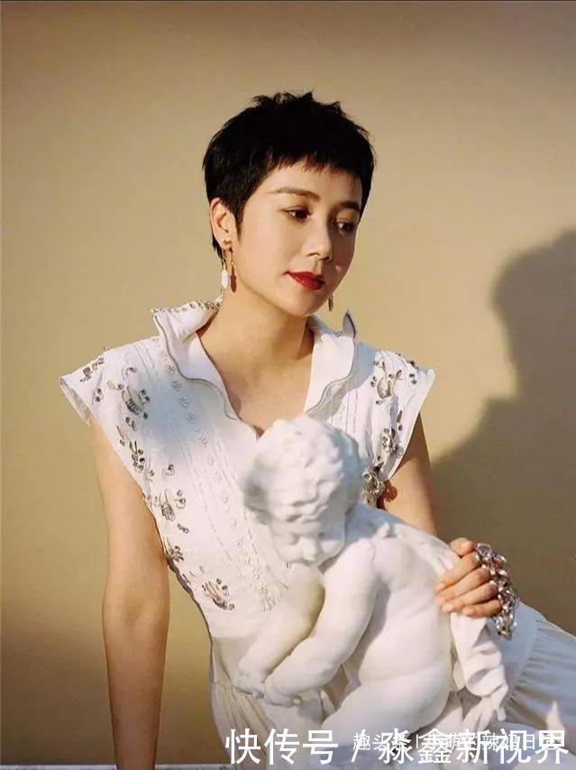 女人过了40岁,尽量少留这3款“大妈”发型,这3款发型更适合你