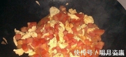 难怪饭店的西红柿炒蛋那么好吃,原来多加了一勺它,两碗米不够吃