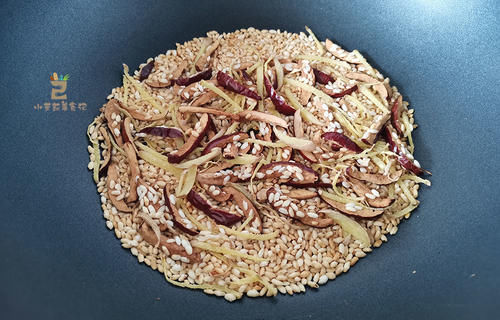 大米|三伏天女人最该喝这茶，早饭后来一杯，祛湿解暑气，天热也精神