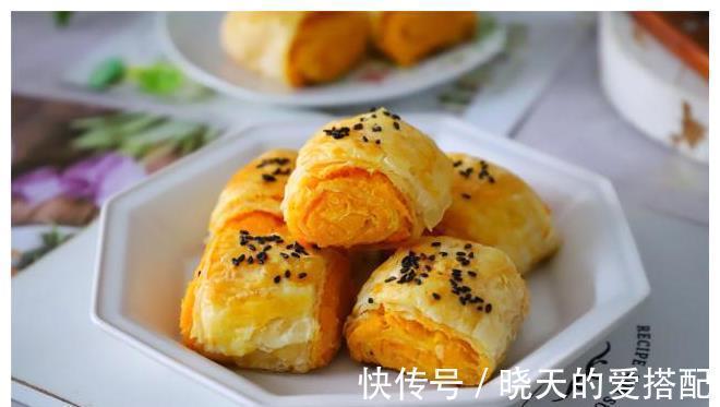 红薯新吃法，做成快手早餐饼，奶香十足，咬一口酥掉渣，真过瘾