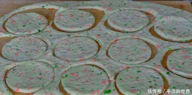 面食这做法火了,不用酵母不用泡打粉,开水一烫个个鼓大泡,真香
