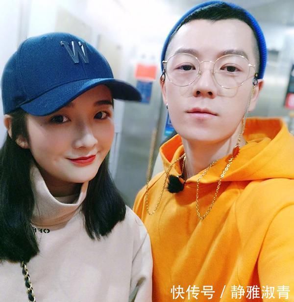 白色|王栋鑫晒出自己的豪宅，在家从不让老婆进厨房，曾经是个宠妻狂