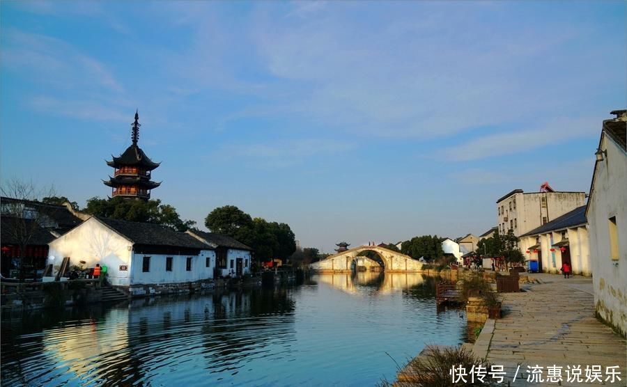 这个水乡古镇风景如画，有“吴头越尾”之称，而且还不收门票