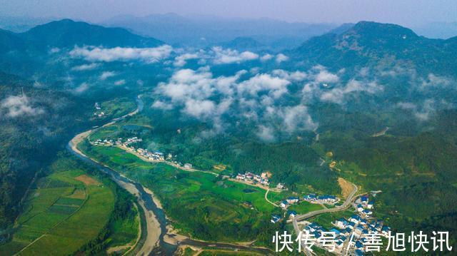 小镇|这座边远的小山村，不仅长寿老人多，双胞胎也多，如今成热门景点