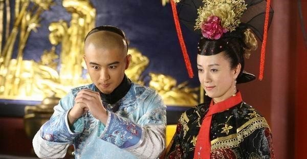 皇后|她是大清第一才女皇后,封号无人能及,死后儿子被“情敌”抚养!