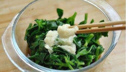 农村田里的“人参菜”,堪称“土宝贝”,根茎价值都高,一斤卖30