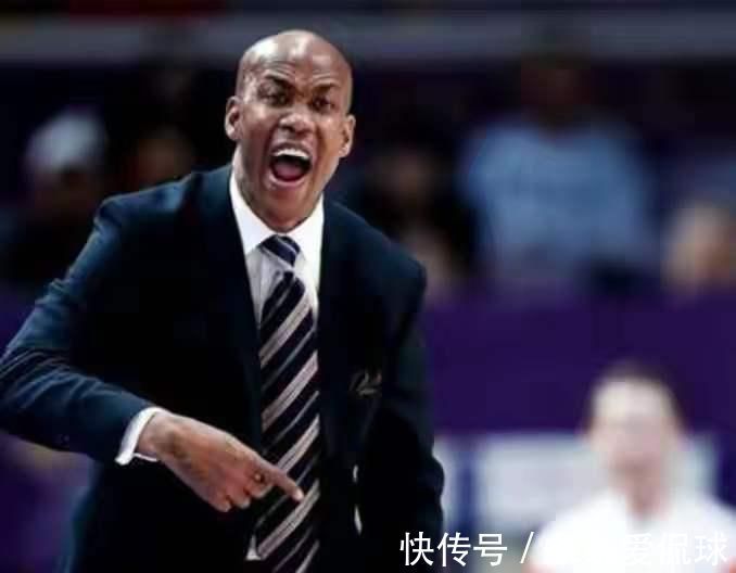 外援|CBA4消息,深圳遭遇4连败,琼斯再回暖,王治郅送礼德克
