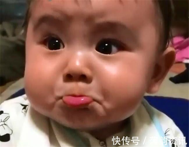 断奶|半岁宝宝断奶第一天,晚上下班看到孩子的样子,宝妈心都要化了