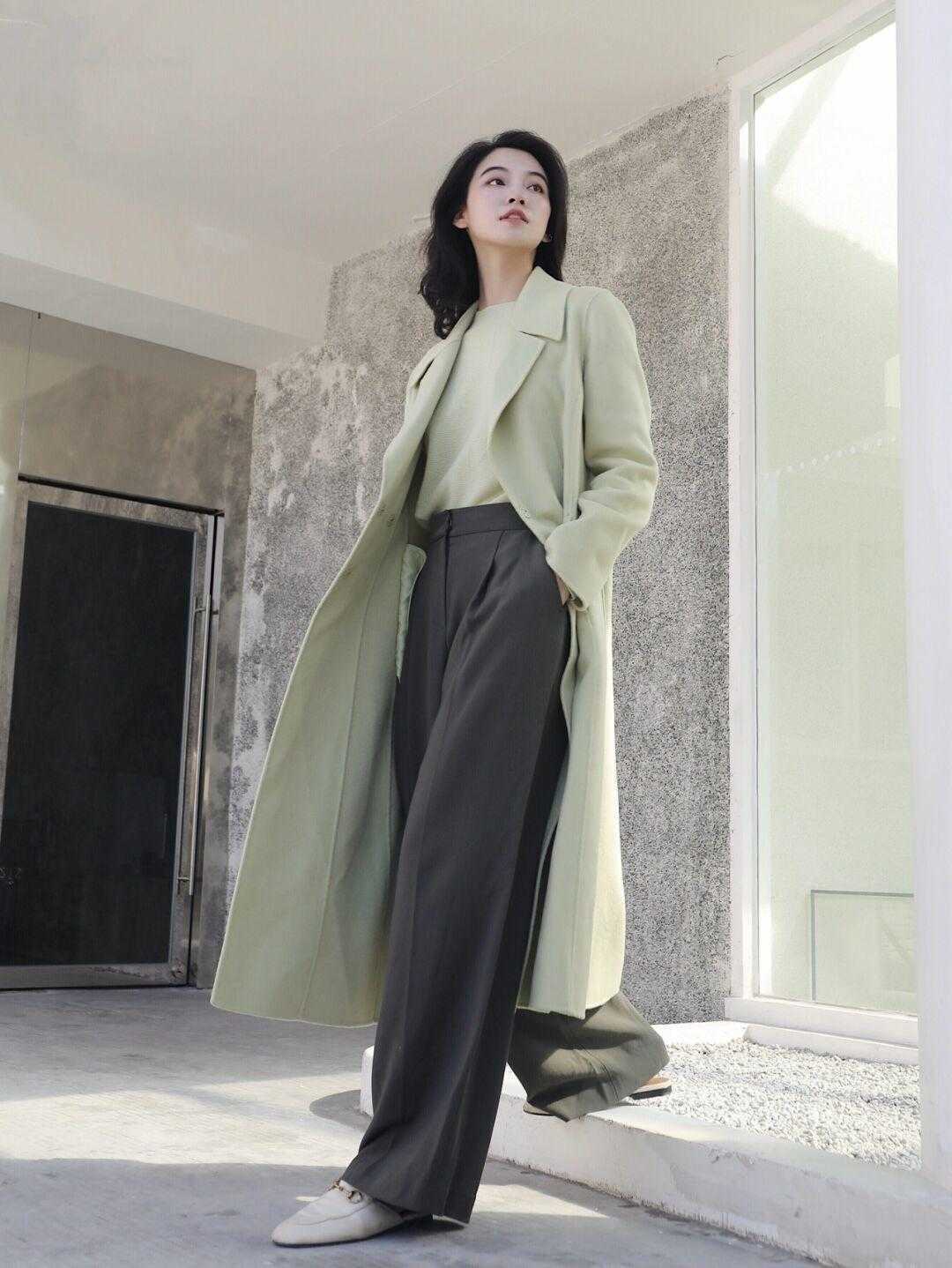 乐福鞋|喜欢拖地西装裤的小仙女们集合了!与这几双鞋子搭配,超级显脚小