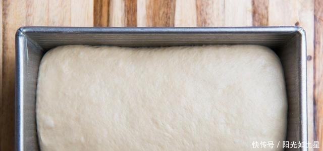 在家做面包,要掌握三个关键点,做的面包比面包店卖的好得多