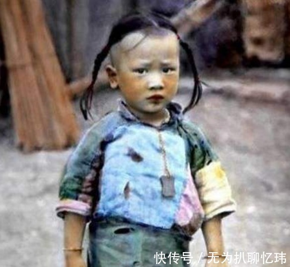 珍贵|清末珍贵老照片:小女孩街边卖艺,死刑犯跪地求饶!