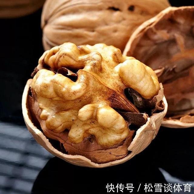 金桔|女人想要“老得慢”,记得常吃7种食物,价格不高,人人吃得起