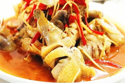 女性月經(jīng)不調(diào)臉色暗黃，常吃滋陰補氣養(yǎng)血食療美食，強身體氣色好