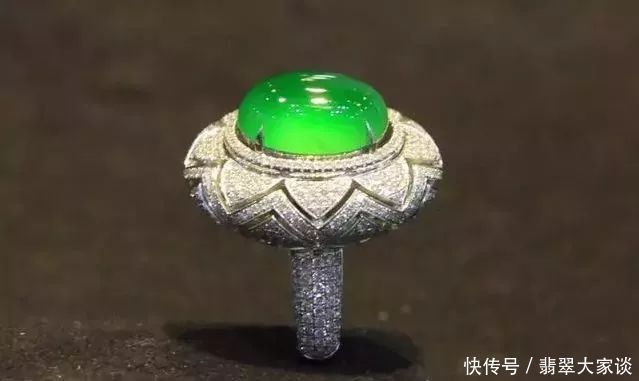 你知道翡翠商是怎么看待翡翠行业的吗?值得一看!