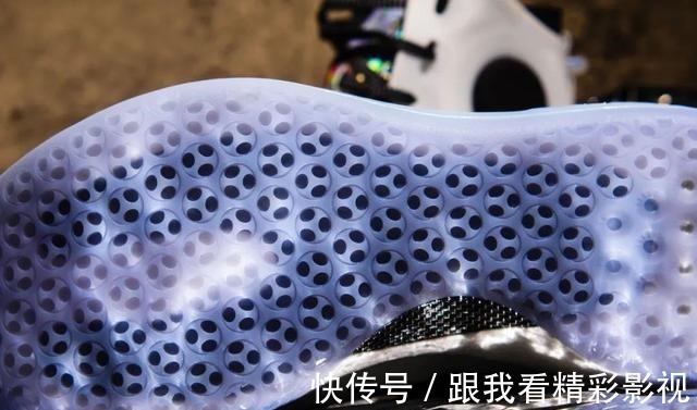 李宁 除了价格没缺点,TOP1的团队旗舰实战鞋驭帅14有多强!