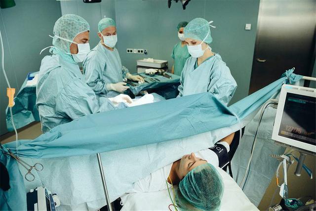 胎儿|剖腹产为什么都选择孕38-39周,很少选孕40周,这些原因你知道吗