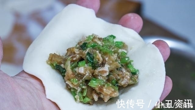 橄榄油|婆婆烙的饼就是好吃，又香又软，一口气吃了4个还想吃！