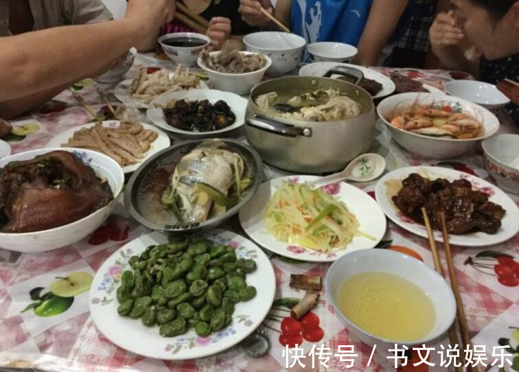 农村|实拍农村人的伙食，一看就知道孩子在不在家