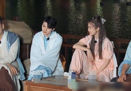 配合|《跑男》剧本太明显,郑恺在尽力配合,baby早已不想再演