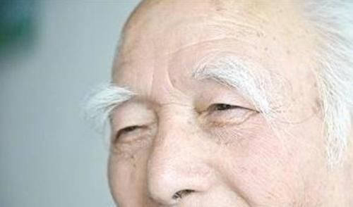 健康长寿|男人过50岁后眉毛变长，意味着什么呢？听听医生怎么讲