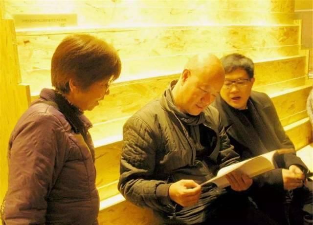 儿童|画一只鸟卖了82万,有人质疑是儿童水平,专家你往鸟眼睛里看