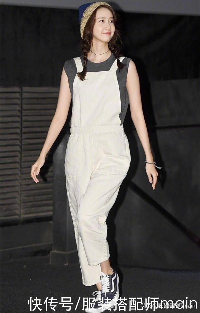 哪有什么完美身材，背带裤会搭比选对更重要