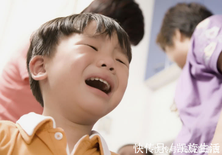 内心|受委屈就哭，和忍着不哭的娃娃，长大后会有哪些明显区别？