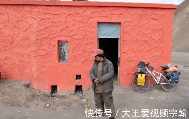 昆仑山脉!昆仑女神独守昆仑20年从女青年变乞丐,军车经过都要鸣笛致敬