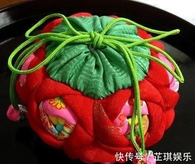 束口袋也能这么美，旧衣服就能做！旧物改造DIY手工布艺附教程