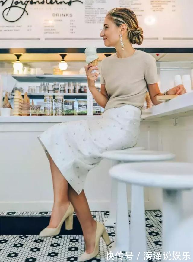 w向最会穿的配色高手学搭配!用这3种方法,秋天就能美到开挂!