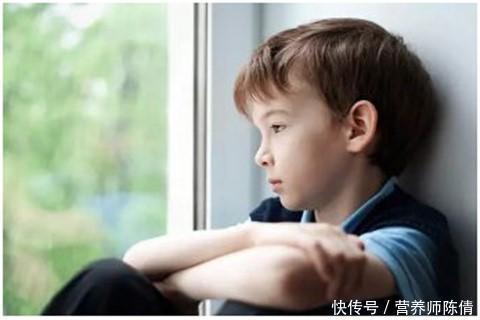 安全感|没安全感的孩子，有这几种明显表现，发现晚了性格上会有缺陷