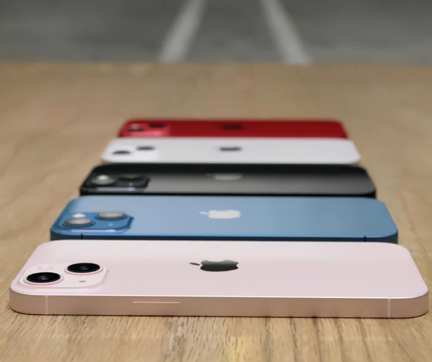 iphone|iPhone拿下双11销售冠军！苹果库克：华为才是竞争对手