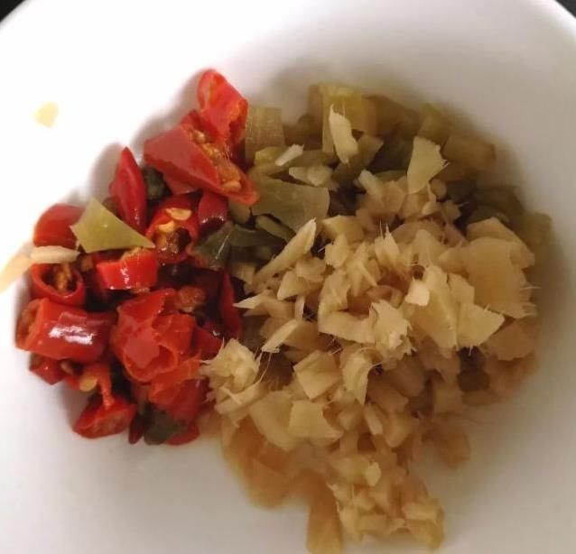 切成|这样做鱼,我们家隔三差五吃一次,永远也吃不腻