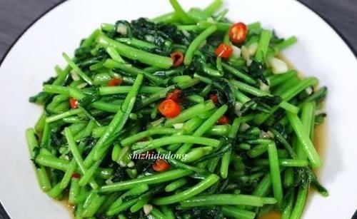 超级下饭的4道家常菜，每一口都是那么香辣开胃，两碗饭瞬间下肚！