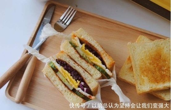 火腿|好吃简单的三明治，除了能加火腿鸡蛋，还能够加入这些食材