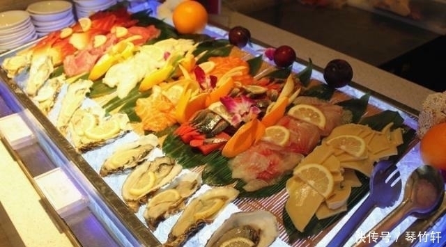 浪费食物|自助餐厅老板最“害怕”的不是能吃的人,而是“这种”客人