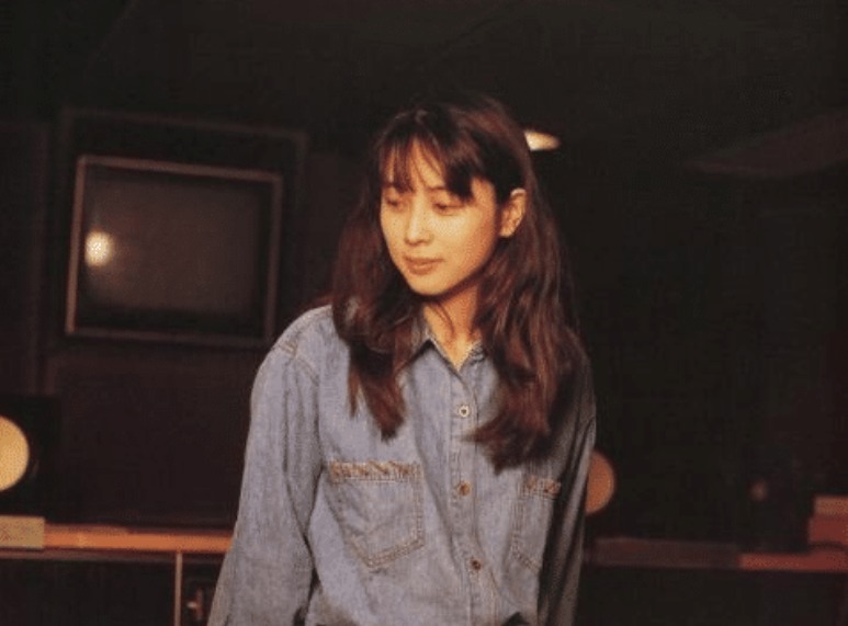 名侦探柯南|她是“长得最美”的女歌手, 一首歌走红27年, 而今歌曲已被写进教科书!