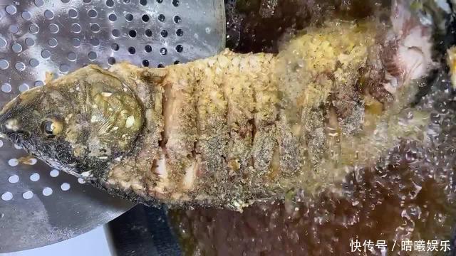 红烧鱼怎么做好吃2个环节很重要，肉质鲜嫩味美不腥又入味